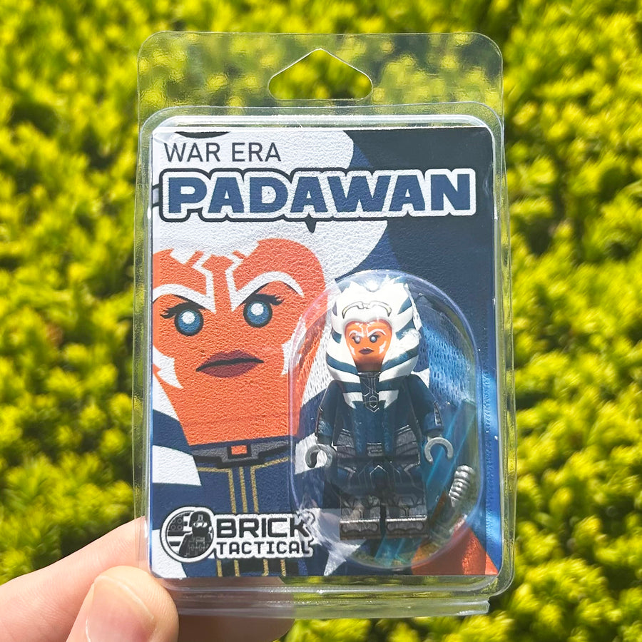 War Era Padawan – custom LEGO-compatible minifigure item by BrickTactical, alternate view