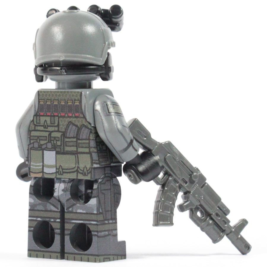 Midnight Operator – custom LEGO-compatible minifigure item by BrickTactical, alternate view