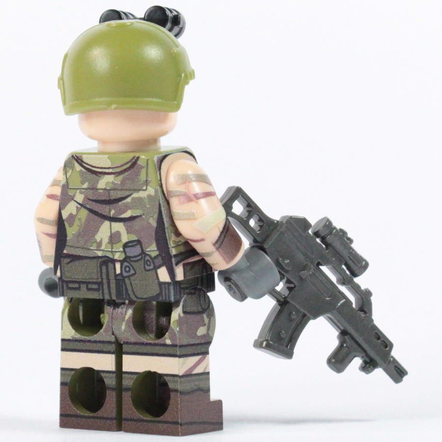 Woodland Recon - LIMITED EDITION 1/36 – custom LEGO-compatible minifigure item by BrickTactical, alternate view