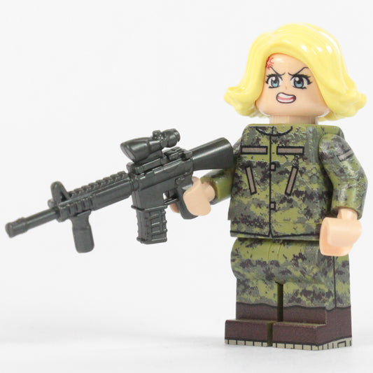 Female M4 Opeartor