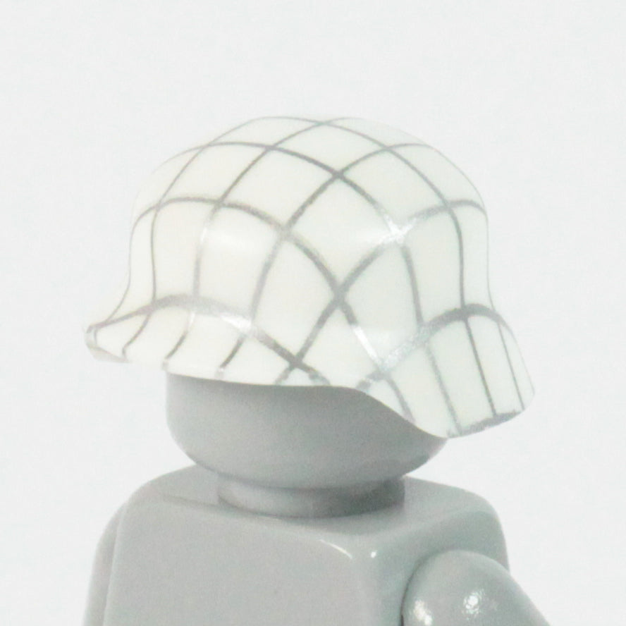 Netting Stahlhelm – custom LEGO-compatible minifigure item by BrickTactical, alternate view
