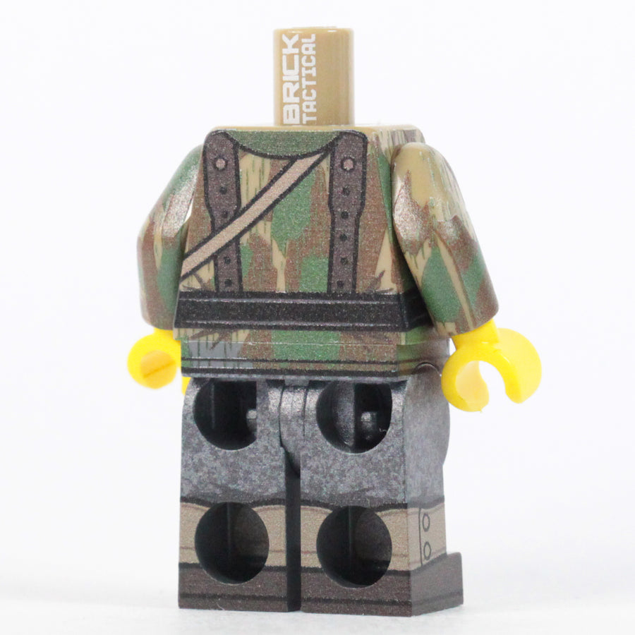 Splinter Camo Body – custom LEGO-compatible minifigure item by BrickTactical, alternate view