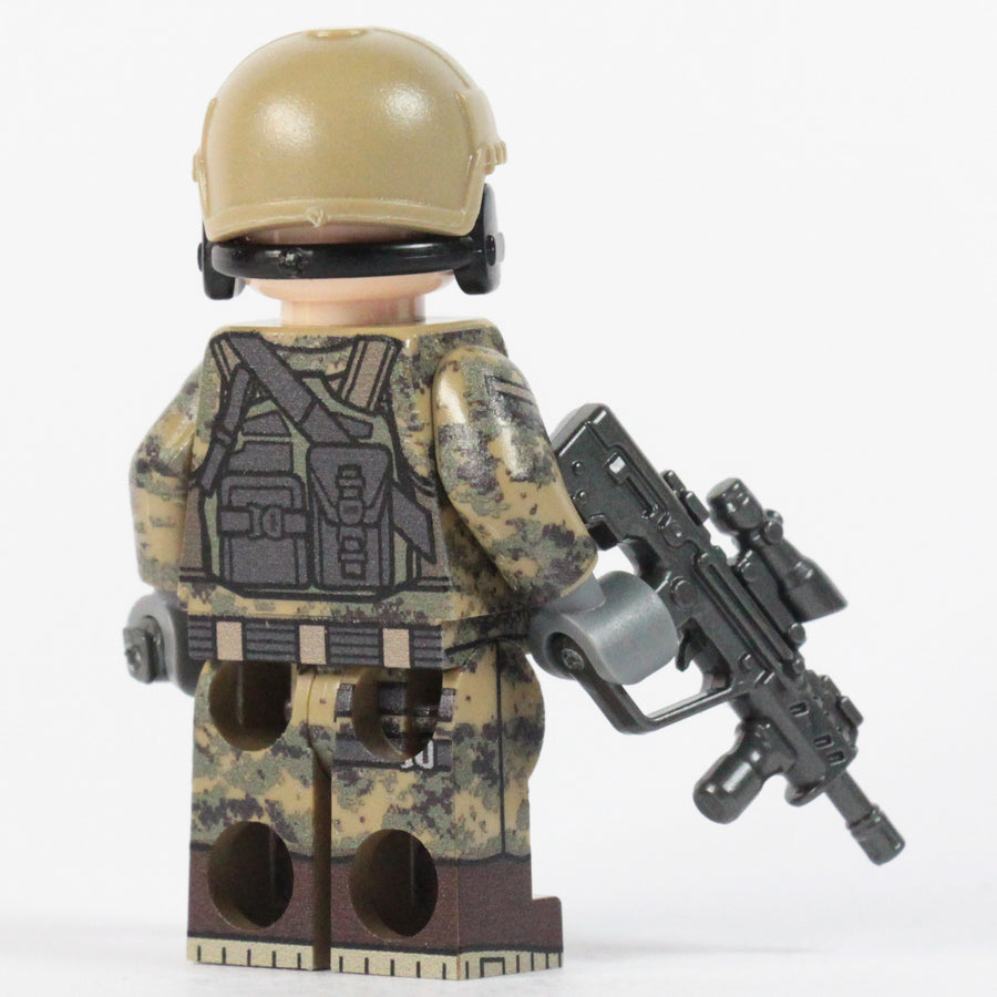 MARPAT Infantry – custom LEGO-compatible minifigure item by BrickTactical, alternate view