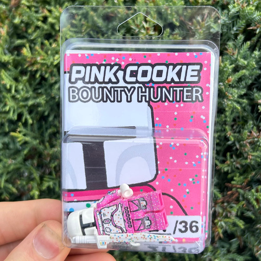 Pink Cookie Bounty Hunter - LIMITED EDITION 1/36 – custom LEGO-compatible minifigure item by BrickTactical, alternate view