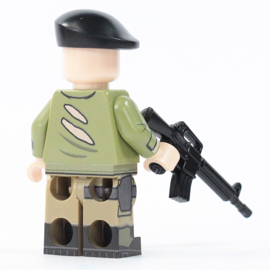 The Veteran – custom LEGO-compatible minifigure item by BrickTactical, alternate view