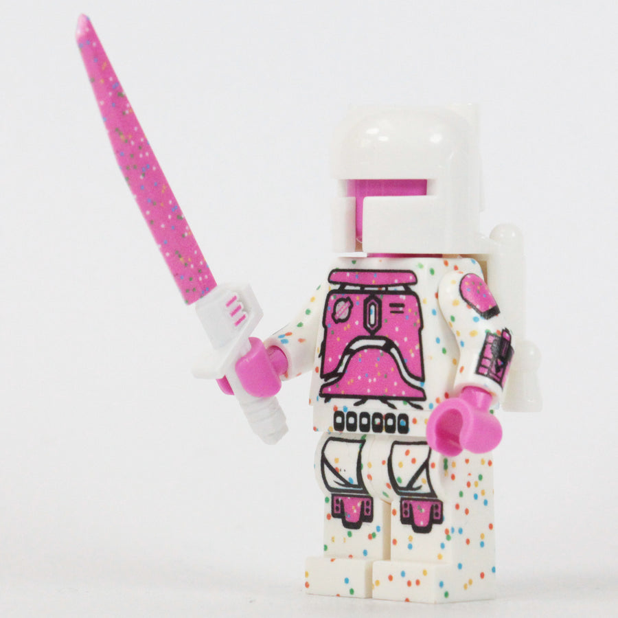White Cookie Bounty Hunter - LIMITED EDITION 1/36 – custom LEGO-compatible minifigure item by BrickTactical, alternate view