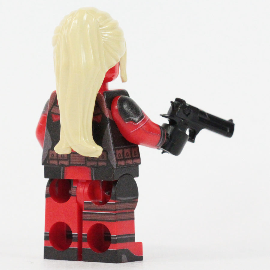Female Merc - LIMITED EDITION 1/108 – custom LEGO-compatible minifigure item by BrickTactical, alternate view
