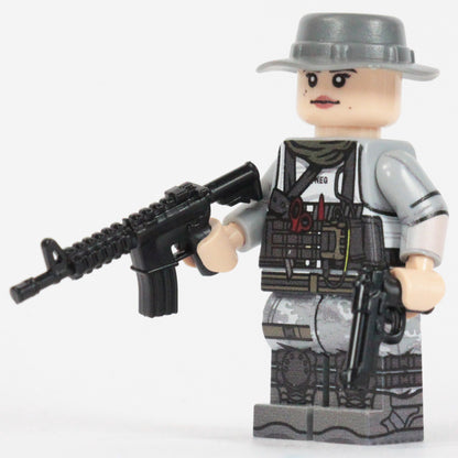 Phantom Female - LIMITED EDITION 1/72