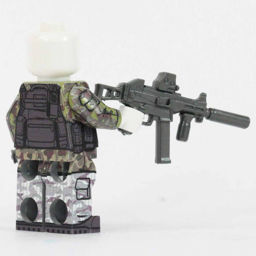 Winter Spetsnaz Soldier - LIMITED EDITION 1/72 – custom LEGO-compatible minifigure item by BrickTactical, alternate view