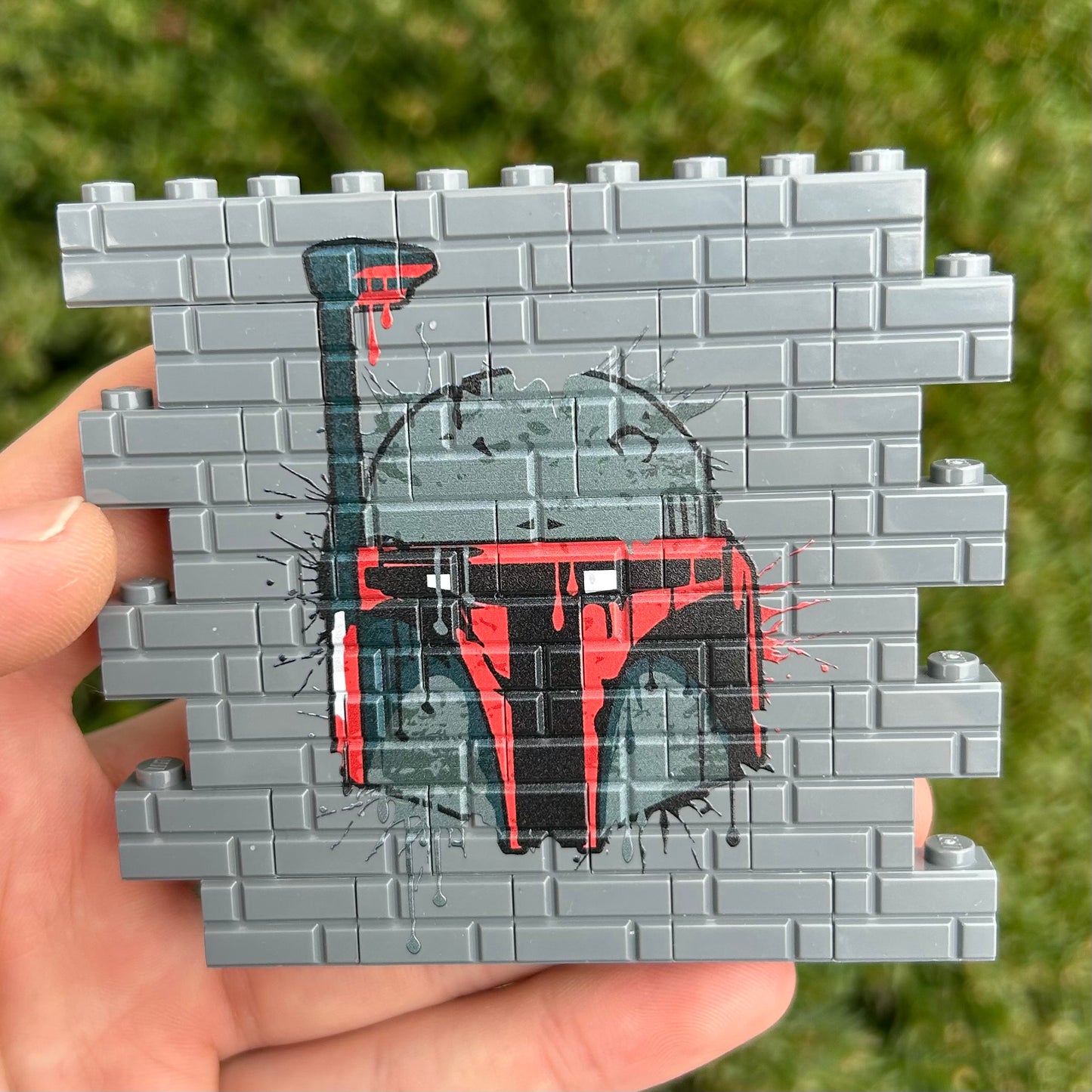 Helmet Graffiti Wallbrick (Dark Bluish Grey)