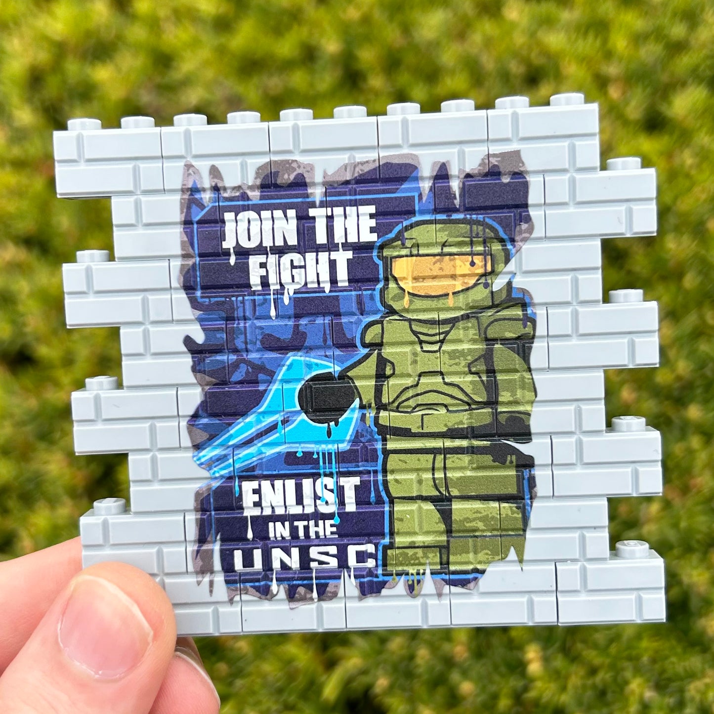 Join the Fight! Graffiti Wallbrick (Light Bluish Grey)