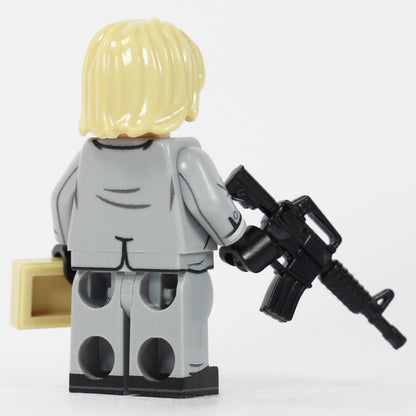 Shootout Survivor - LIMITED EDITION 1/108