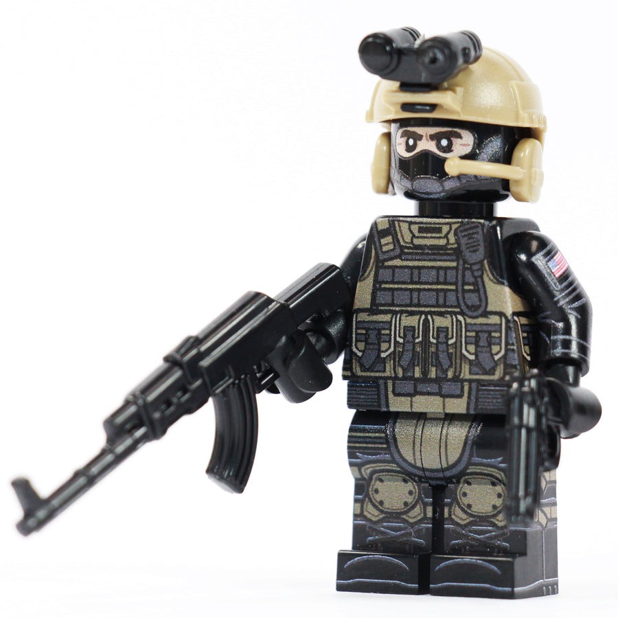 Shadow Company Heavy – custom LEGO-compatible minifigure item by BrickTactical