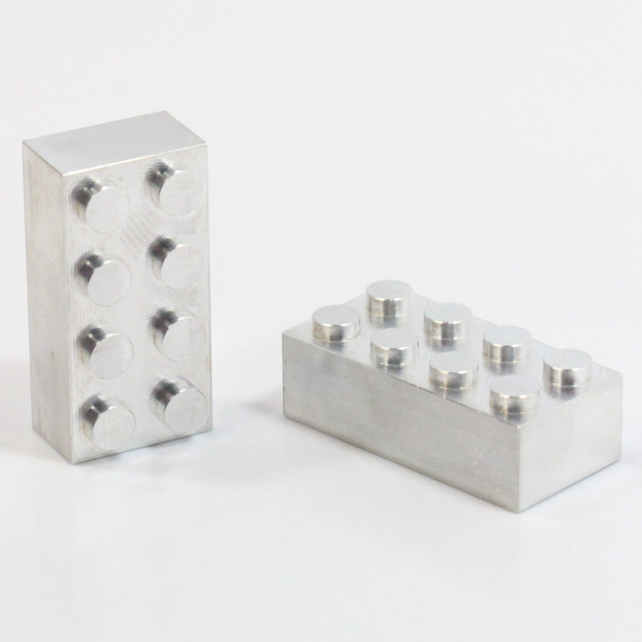 BrickMAG (x2) – custom LEGO-compatible minifigure item by BrickTactical, alternate view