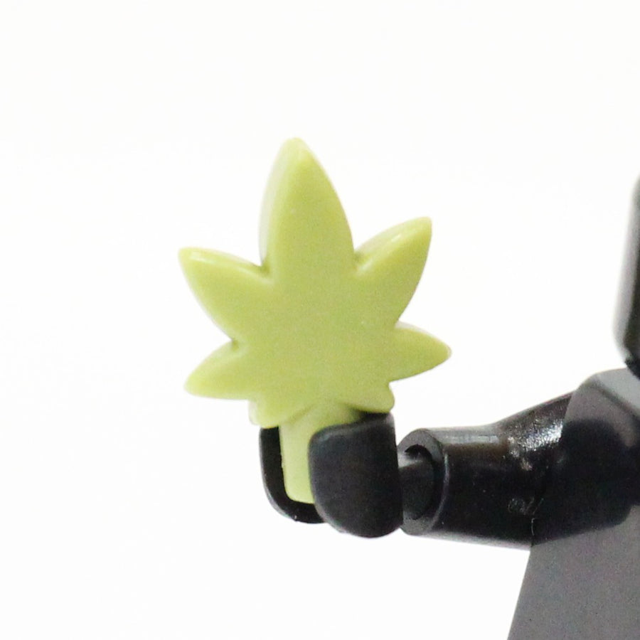 Leaf – custom LEGO-compatible minifigure item by BrickTactical, alternate view