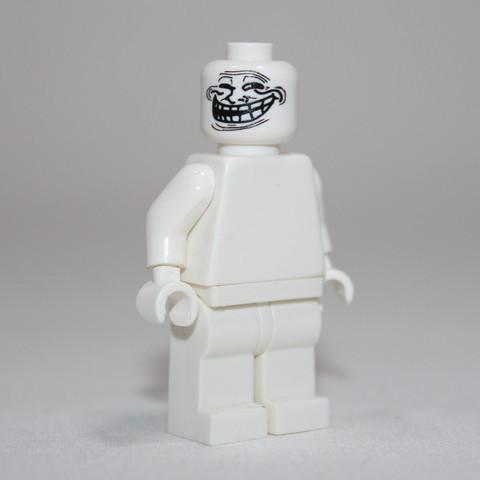 Troll Face Head – custom LEGO-compatible minifigure item by BrickTactical, alternate view